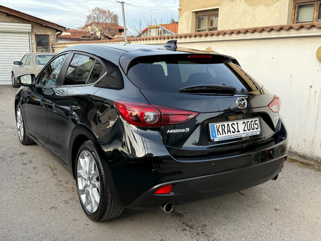 Mazda 3 2.0 SKYACTIVE 89000KM!!! BOSE NAVI KEYLESS XENON - автомобили, коли, обяви за нови и употребявани 3