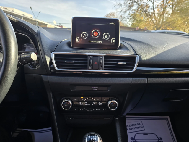 Mazda 3 1.5 SKYACTIV 100к.с Топ състояние - автомобили, коли, обяви за нови и употребявани 15