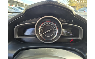 Mazda 3 1.5 SKYACTIV 100к.с Топ състояние - автомобили, коли, обяви за нови и употребявани 16