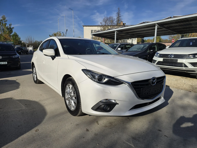 Mazda 3 1.5 SKYACTIV 100к.с Топ състояние - автомобили, коли, обяви за нови и употребявани 1