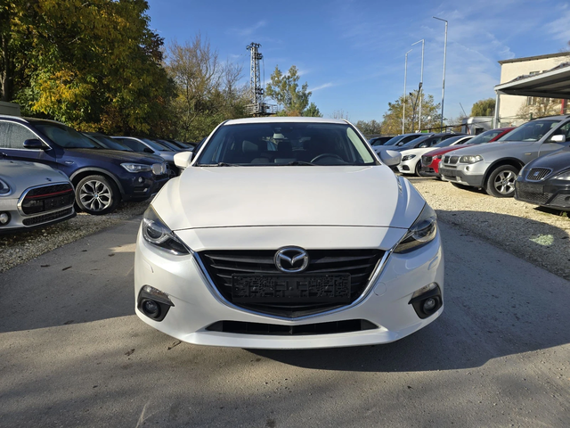 Mazda 3 1.5 SKYACTIV 100к.с Топ състояние - автомобили, коли, обяви за нови и употребявани 4