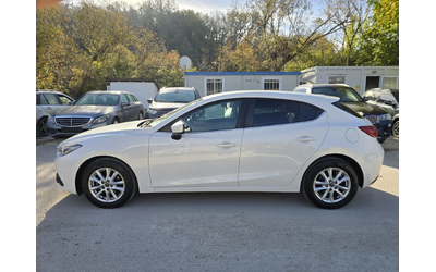 Mazda 3 1.5 SKYACTIV 100к.с Топ състояние - автомобили, коли, обяви за нови и употребявани 6