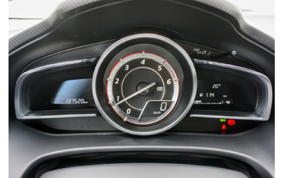 Mazda 3 2.2D EXCEED - автомобили, коли, обяви за нови и употребявани 9