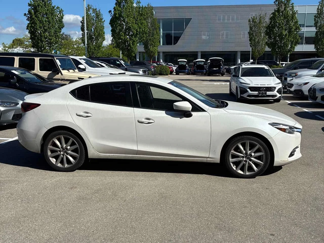 Mazda 3 * GT * CARFAX * 2 КЛЮЧА * KEYLESS * ПОДГРЕВИ - автомобили, коли, обяви за нови и употребявани 2