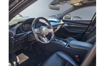 Mazda 3 GT Auto * HUD / BOSE / LEATHER / SUNROOF / DRIVER Front Wheel Drive - автомобили, коли, обяви за нови и употребявани 18