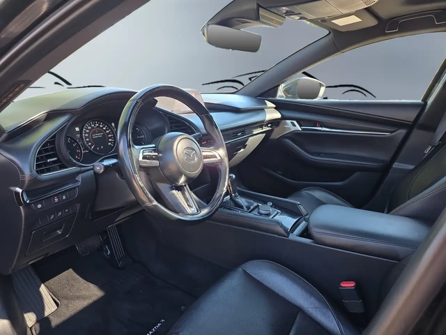 Mazda 3 GT Auto * HUD / BOSE / LEATHER / SUNROOF / DRIVER Front Wheel Drive - автомобили, коли, обяви за нови и употребявани 18