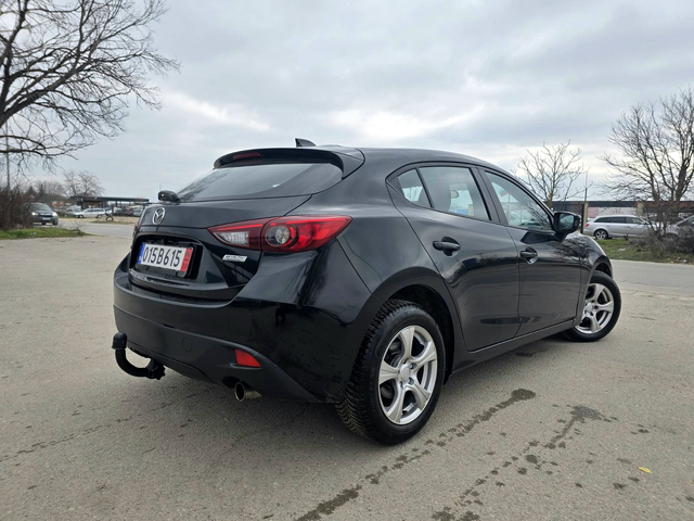 Mazda 3 ТОП СЪСТОЯНИЕ/1.5iSKYACTIV/НАВИГАЦИЯ - автомобили, коли, обяви за нови и употребявани 4
