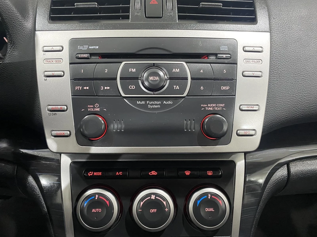 Mazda 6 1.8i - автомобили, коли, обяви за нови и употребявани 10