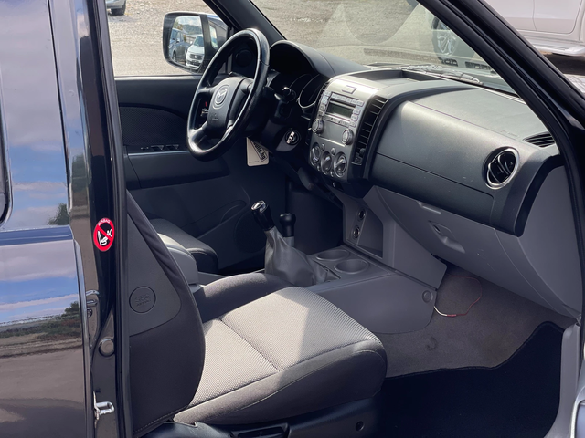 Mazda BT-50 2.5TDCi 4x4 - автомобили, коли, обяви за нови и употребявани 10