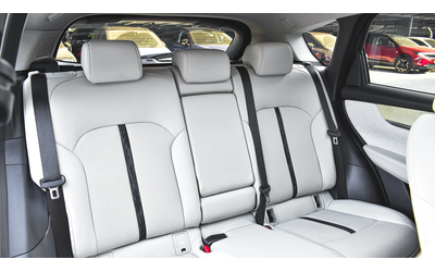 Mazda CX-60 2.5 e-SKYACTIV PHEV TAKUMI 4x4 Automatic - автомобили, коли, обяви за нови и употребявани 10