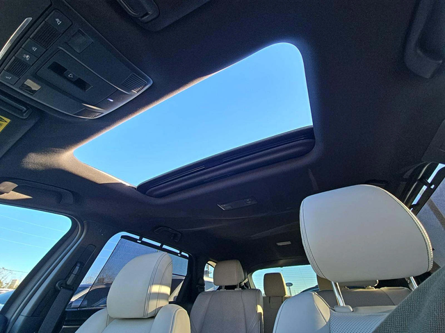 Mazda CX-9 Signature - автомобили, коли, обяви за нови и употребявани 9