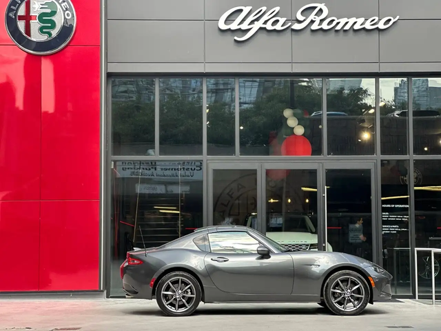 Mazda MX-5 Miata *MANUAL*|Low Mileage|Clean Carfax GT 6sp Black Lea Rear Wheel Drive - автомобили, коли, обяви за нови и употребявани 2
