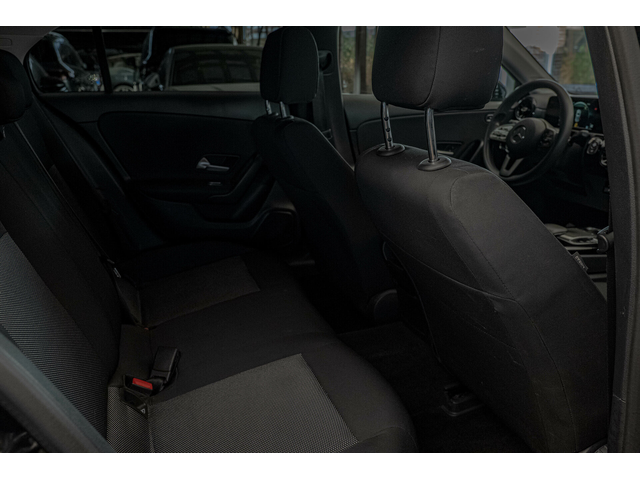 Mercedes A180d VirtualПодгрев/Lane Assist/Sport - автомобили, коли, обяви за нови и употребявани 6