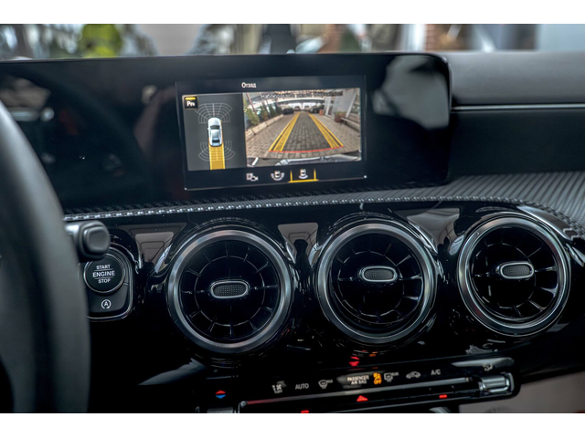 Mercedes A200 CDI/Камера/Dynamic Select/USB/DCT/MBUX/Седан - автомобили, коли, обяви за нови и употребявани 13