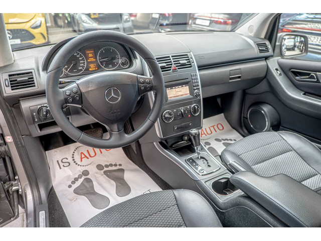 Mercedes A200 CDI/Подгрев/Авантгард/Автомат/Темпомат - автомобили, коли, обяви за нови и употребявани 8