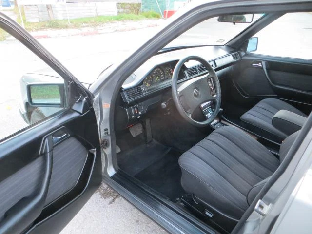 Mercedes-Benz 124 E230 реални км. - автомобили, коли, обяви за нови и употребявани 8