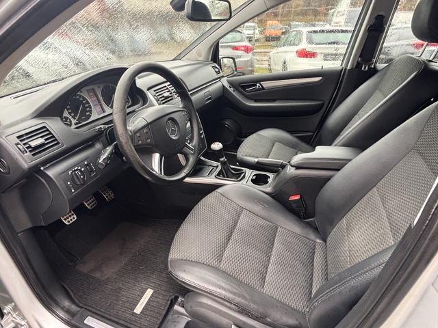 Mercedes-Benz 190 2.0CDI - автомобили, коли, обяви за нови и употребявани 10