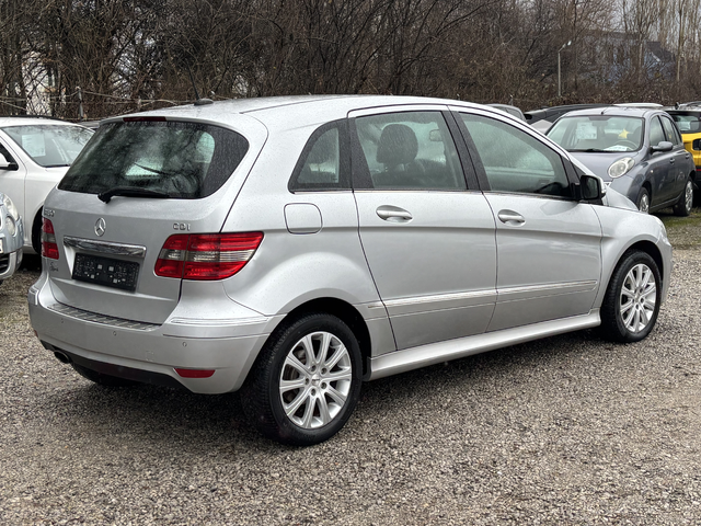 Mercedes-Benz 190 2.0CDI - автомобили, коли, обяви за нови и употребявани 5