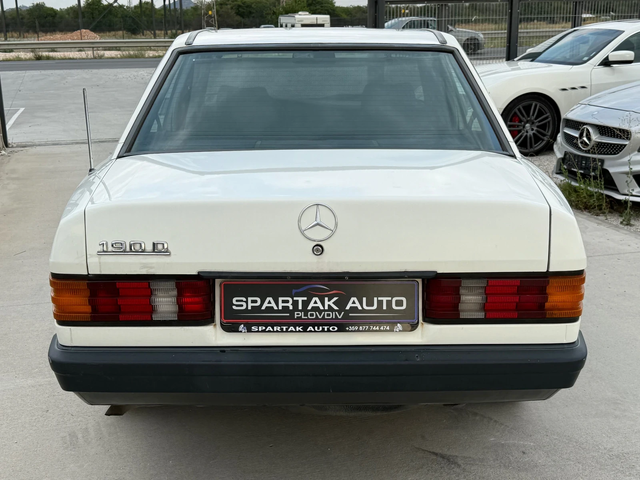 Mercedes-Benz 190 2.0D* 1985г* БЕЗ РЪЖДИ* ТЯСНАТА ЛАЙСНА* - автомобили, коли, обяви за нови и употребявани 4