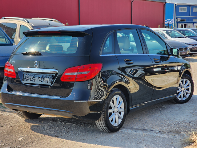 Mercedes-Benz 190 7G - автомобили, коли, обяви за нови и употребявани 3
