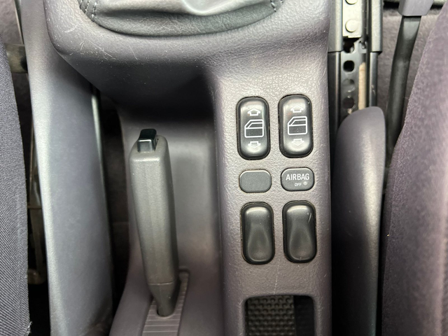 Mercedes-Benz 190 CDI - автомобили, коли, обяви за нови и употребявани 10