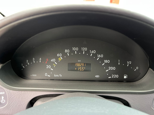 Mercedes-Benz 190 CDI - автомобили, коли, обяви за нови и употребявани 12