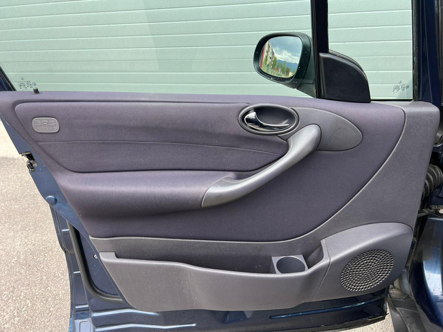Mercedes-Benz 190 CDI - автомобили, коли, обяви за нови и употребявани 6