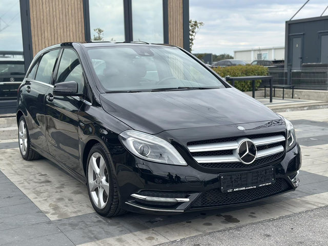 Mercedes-Benz 190 CDI 2012 - автомобили, коли, обяви за нови и употребявани 2