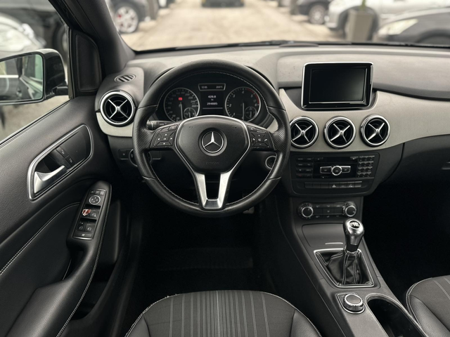 Mercedes-Benz 190 CDI 2012 - автомобили, коли, обяви за нови и употребявани 8