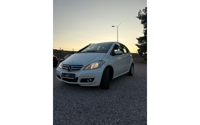 mercedes-benz-190-cdi-premium - 0