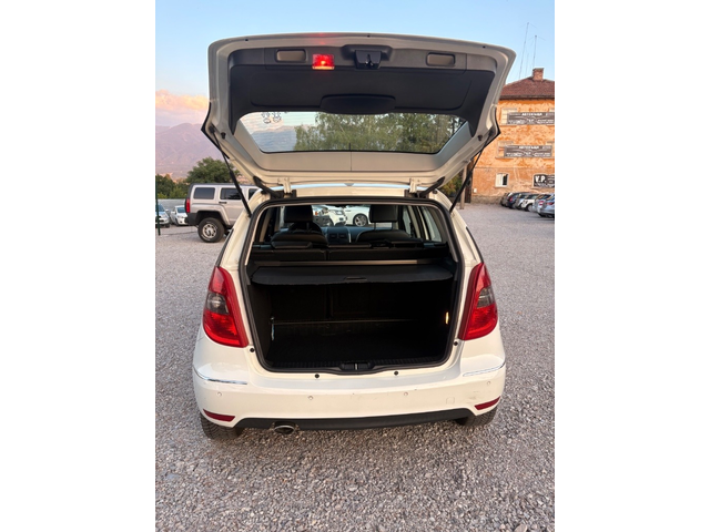 Mercedes-Benz 190 CDI PREMIUM - автомобили, коли, обяви за нови и употребявани 11