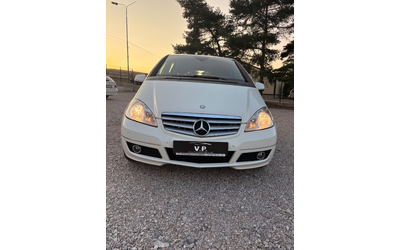 mercedes-benz-190-cdi-premium - 1