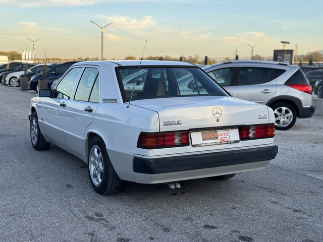 Mercedes-Benz 190 Mercedes-Benz 190 - автомобили, коли, обяви за нови и употребявани 3