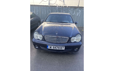 mercedes-benz-200 - 0