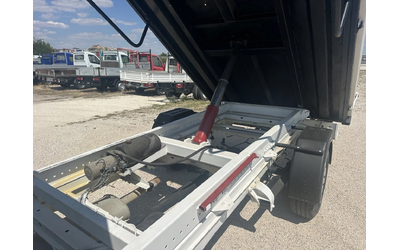 Mercedes-Benz 212 - автомобили, коли, обяви за нови и употребявани 9