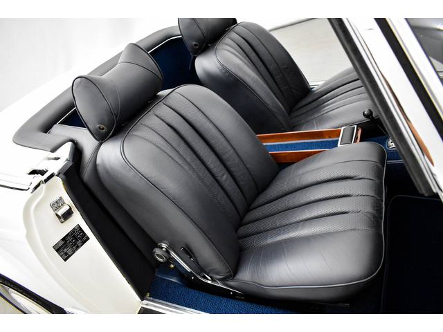 Mercedes-Benz 230 SL - автомобили, коли, обяви за нови и употребявани 29