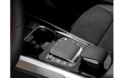 Mercedes-Benz 250 RWD* АвтоКредит* (ЦЕНА ДО БГ) - автомобили, коли, обяви за нови и употребявани 12