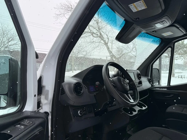 Mercedes-Benz 250 RWD* АвтоКредит* (ЦЕНА ДО БГ) - автомобили, коли, обяви за нови и употребявани 6