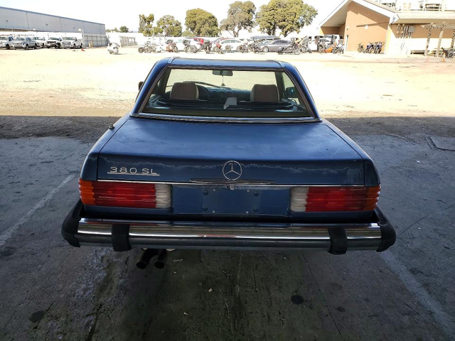 Mercedes-Benz 380 3.8L 8 REAR WHEEL DRIVE - автомобили, коли, обяви за нови и употребявани 5