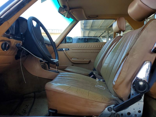 Mercedes-Benz 380 3.8L 8 REAR WHEEL DRIVE - автомобили, коли, обяви за нови и употребявани 6