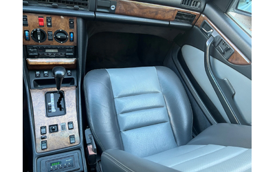 Mercedes-Benz 560 560SEC - автомобили, коли, обяви за нови и употребявани 12