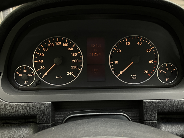 Mercedes-Benz A 150 ELEGANCE* Android NAVI* 2 ключа* LED фарове* Парктроник* - автомобили, коли, обяви за нови и употребявани 11