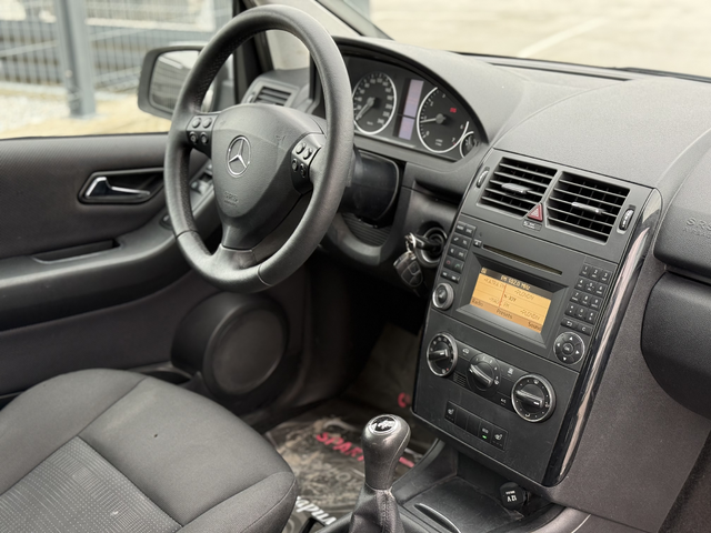 Mercedes-Benz A 150 i* 2010г* РЪЧКА* 120.000КМ* НОВА* Топ Състояние* - автомобили, коли, обяви за нови и употребявани 9