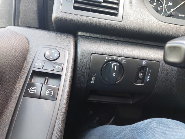 Mercedes-Benz A 180 CDI AUTOMATIC - автомобили, коли, обяви за нови и употребявани 11