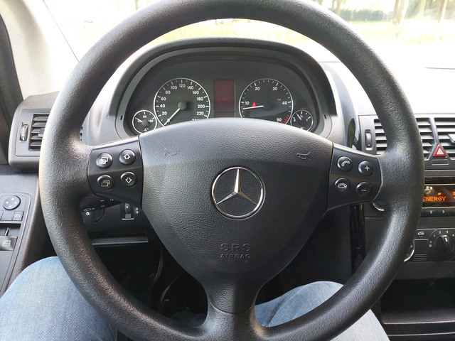 Mercedes-Benz A 180 CDI AUTOMATIC - автомобили, коли, обяви за нови и употребявани 9