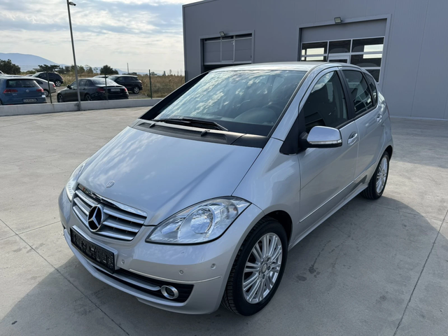 Mercedes-Benz A 180 CDI* 109ps* 6ск* ПАРКТРОНИЦИ - автомобили, коли, обяви за нови и употребявани 0