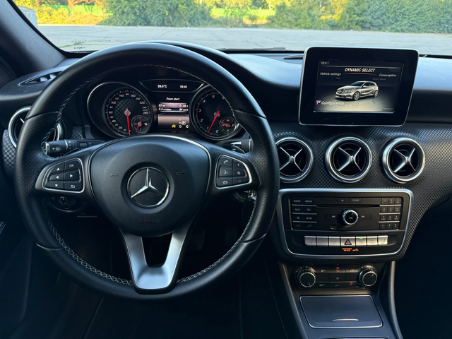 Mercedes-Benz A 180 i AUTOMATIC - автомобили, коли, обяви за нови и употребявани 8