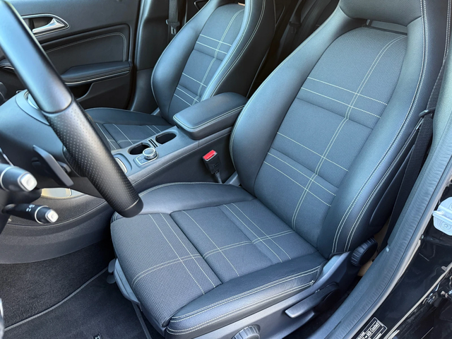 Mercedes-Benz A 180 i AUTOMATIC - автомобили, коли, обяви за нови и употребявани 9