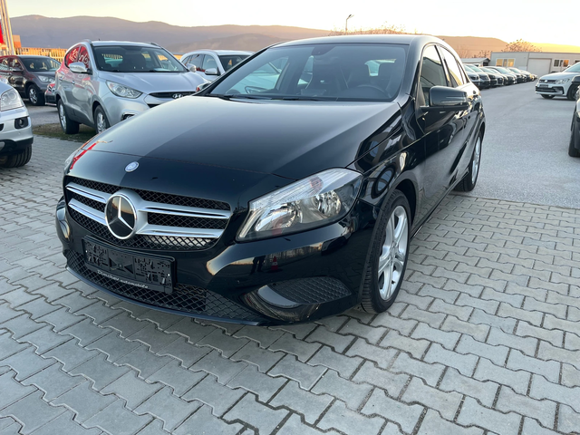 Mercedes-Benz A 180 122 k.c - автомобили, коли, обяви за нови и употребявани 0
