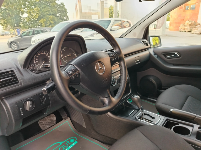 Mercedes-Benz A 180 2.0CDI-109к.с/АВТОМАТИК/FACE LIFT!!! - автомобили, коли, обяви за нови и употребявани 8